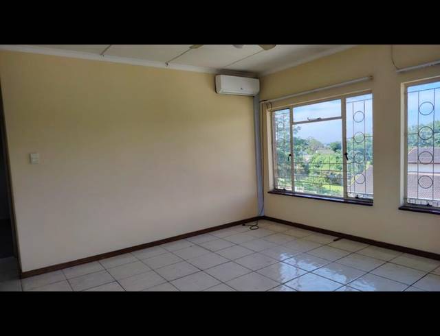 2 BEDROOM APARTMENT FOR SALE IN MALVERN